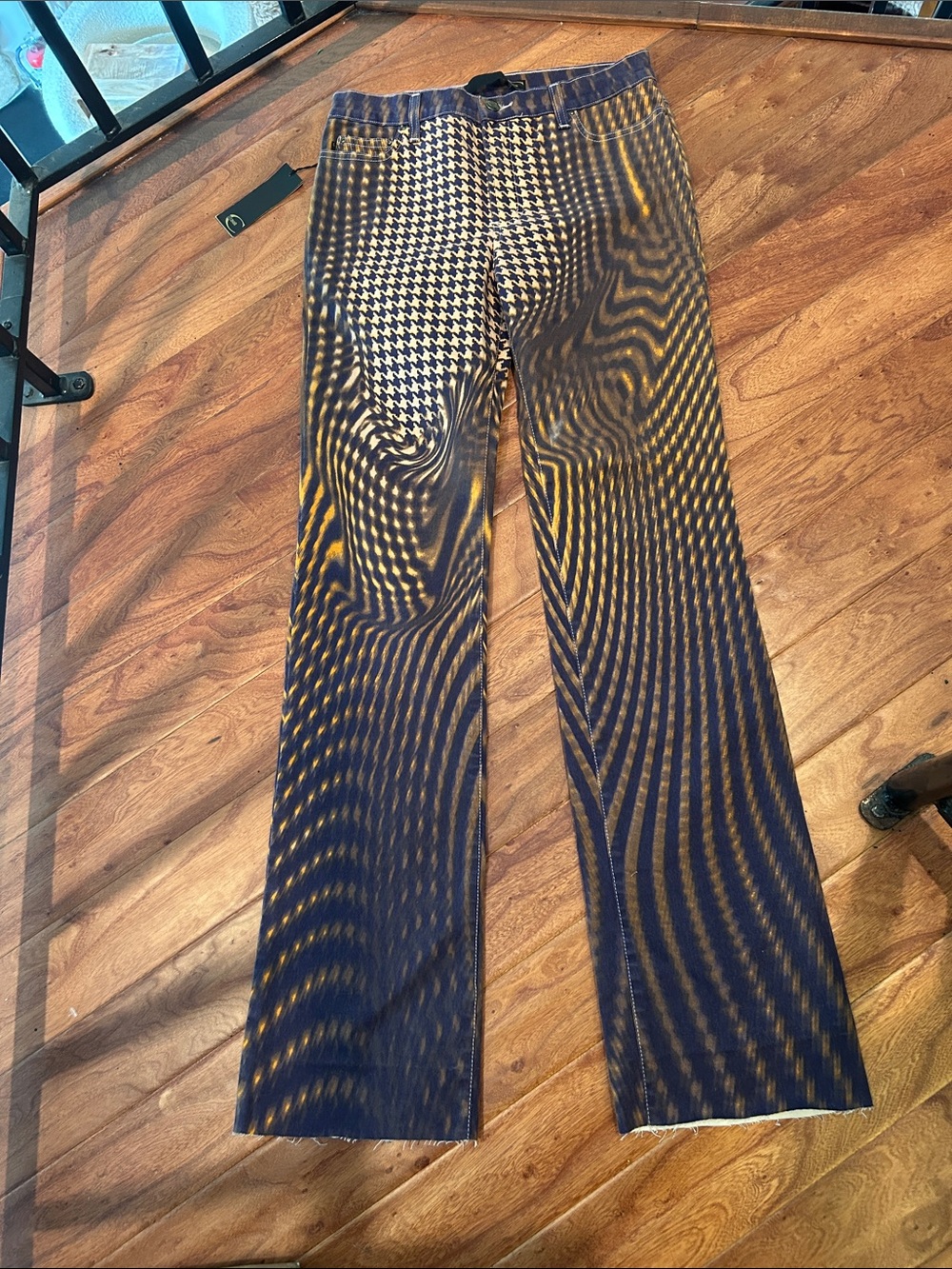 NWT Just Cavalli Neon
Psychedelic Pants Size 29 - Picture 3 of 11